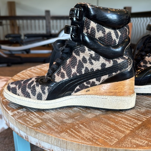 PUMA x Mihara Yasuhiro My77 Leopard Wedge Sneaker - Picture 8 of 11